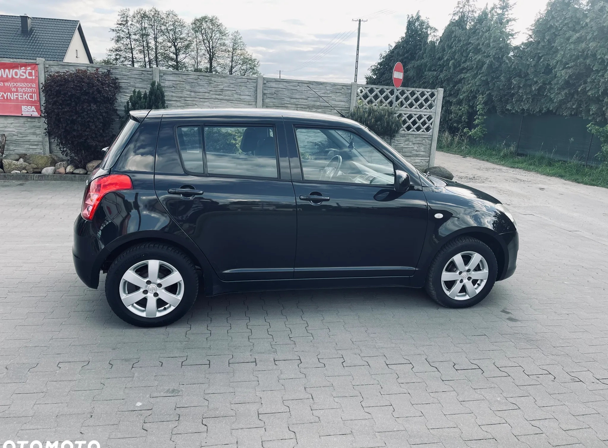 Suzuki Swift cena 13900 przebieg: 199112, rok produkcji 2008 z Międzybórz małe 106